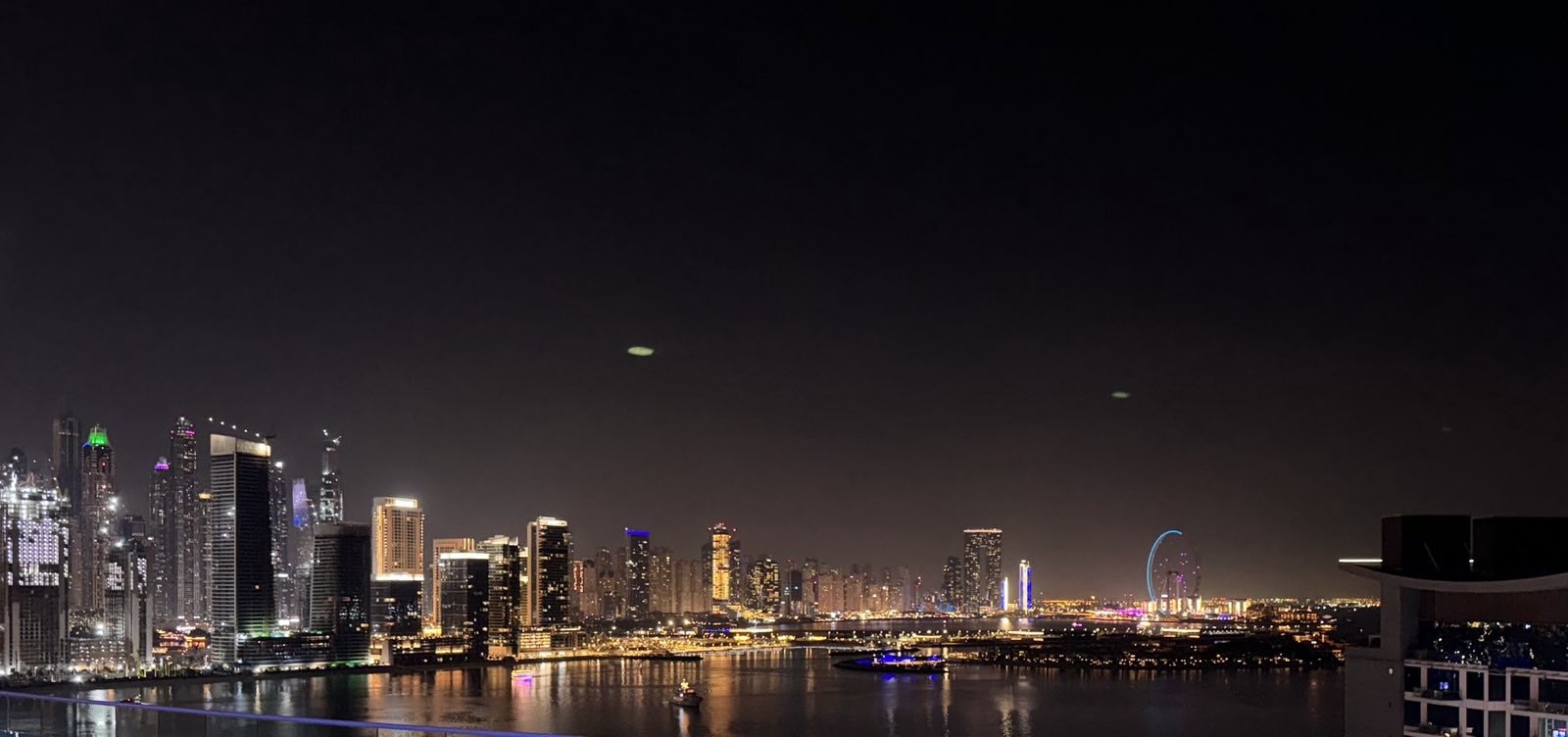 DxB background